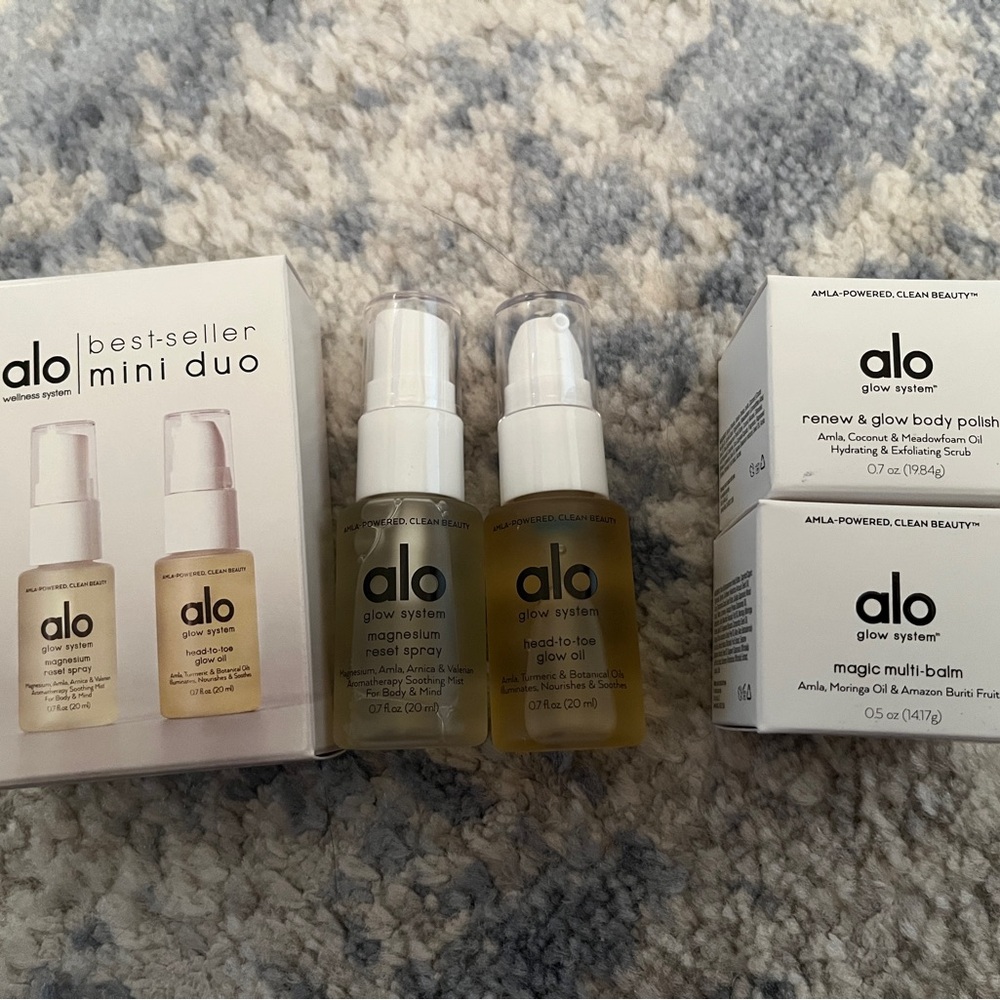 ALO Yoga Best-Seller Mini Skincare Set (2 sets), 1 Body Polish, and 1 Magic Balm